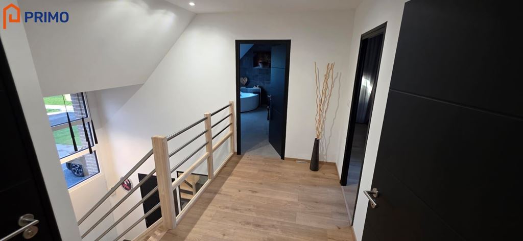 image du bien immobilier Maison d'architecte HOYMILLE